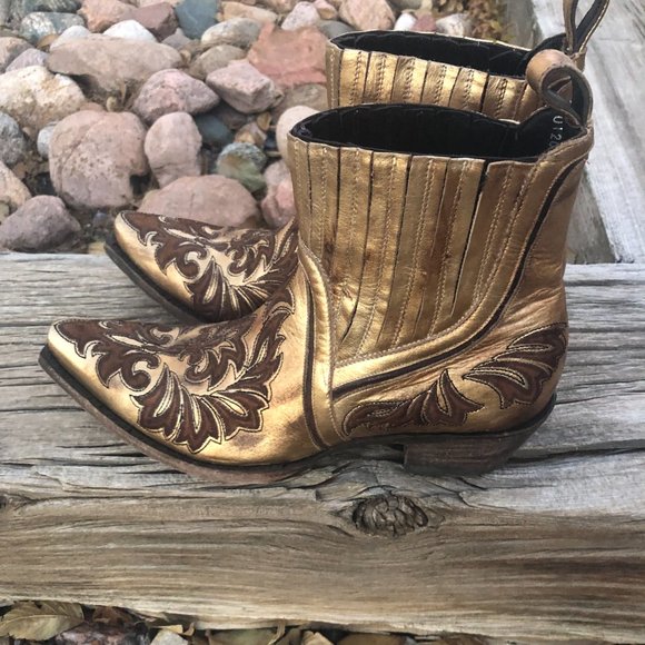 Old Gringo Short Boots - Picture 2 of 9